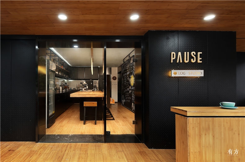 pause咖啡店-