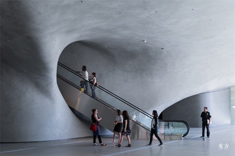 the-broad-contemporary-art-museum-diller-scofidio-renfro-designboom-03