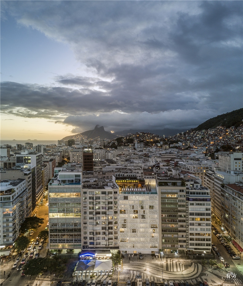 2  Emiliano  View of the beachfront