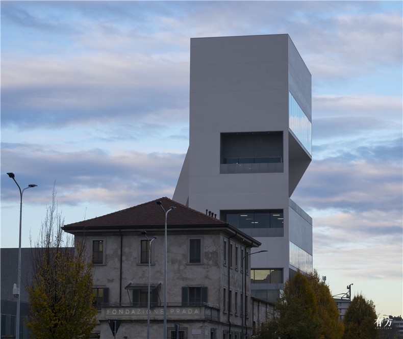 17 Prada Torre OMA by Jacopo Milanesi