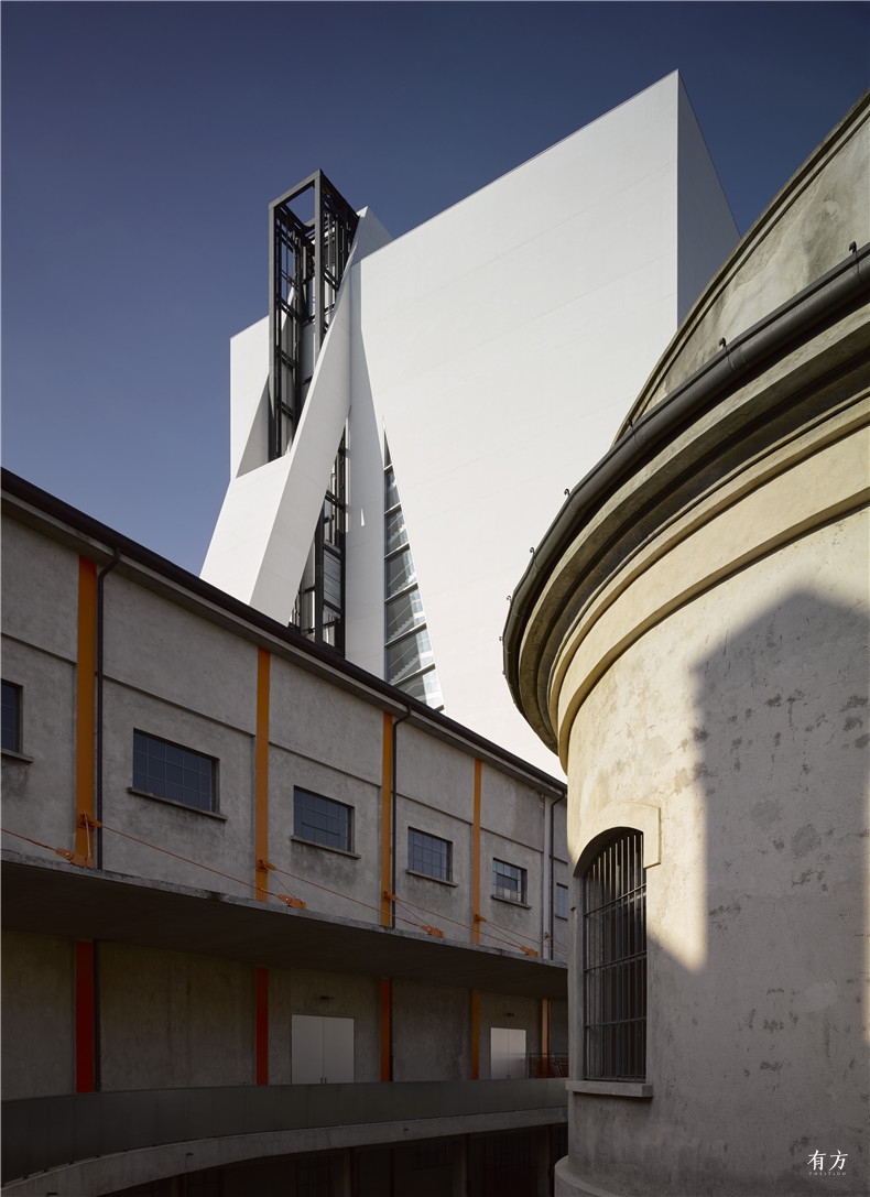 Fondazione Prada Torre 4 Bas Princen