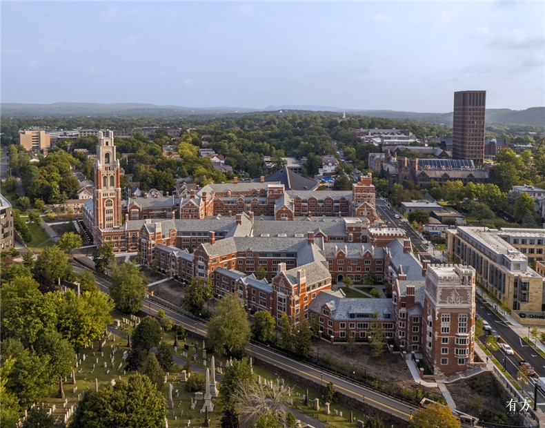 Yale Residential Colleges 1 Peter Aaron-OTTO