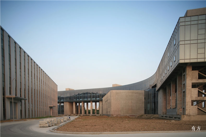 上海青浦弘大工业园区厂房与办公建筑2009 2013