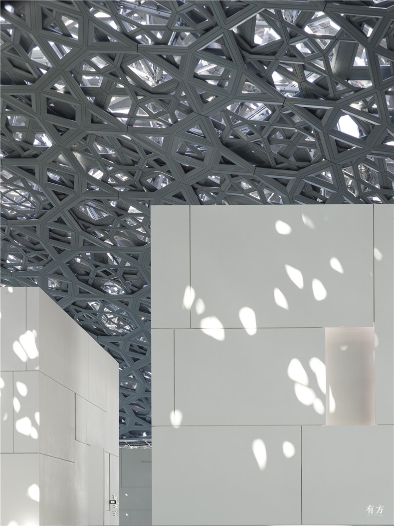 室内光雨小5. Louvre Abu Dhabi Interior view 2 Photography Roland Halbe Louvre Abu Dhabi Architecte Jean Nouvel