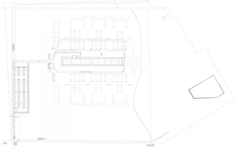 总平面图.The Rivesaltes Memorial by Rudy Ricciotti and Passelac Roques 960x610