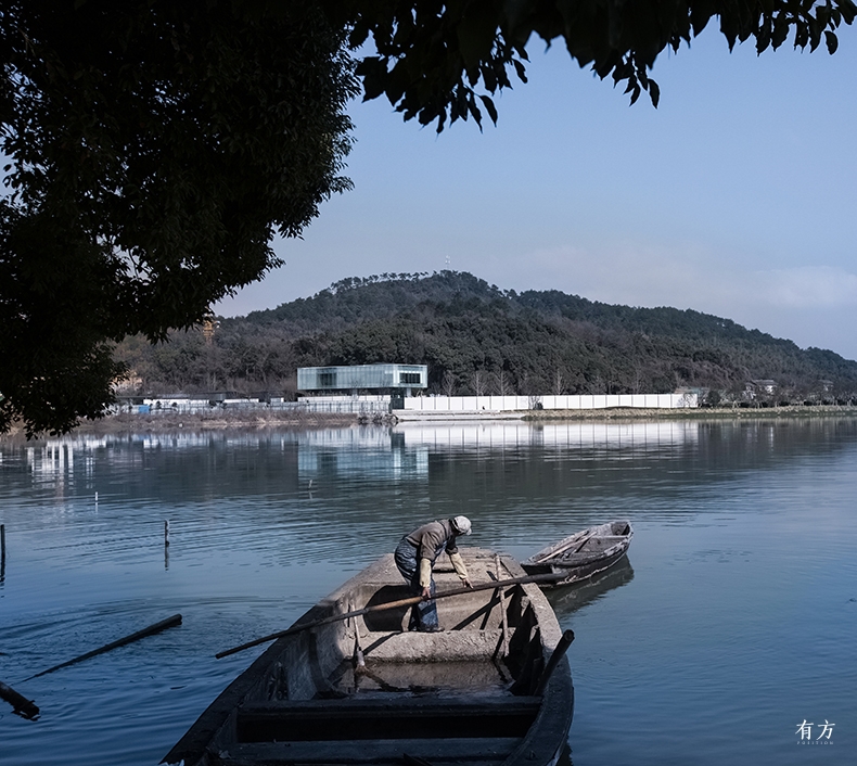 5.湖面远眺