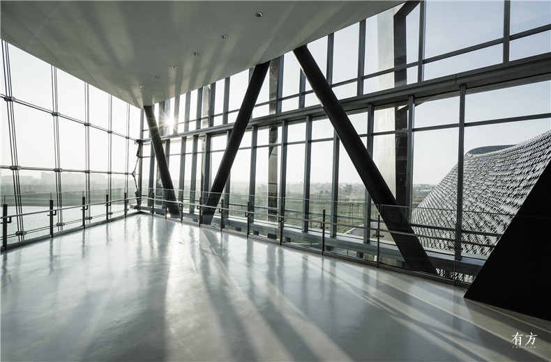 13 Palace Museum Southern Branch Lobby above solid volume cShawn Liu Studio