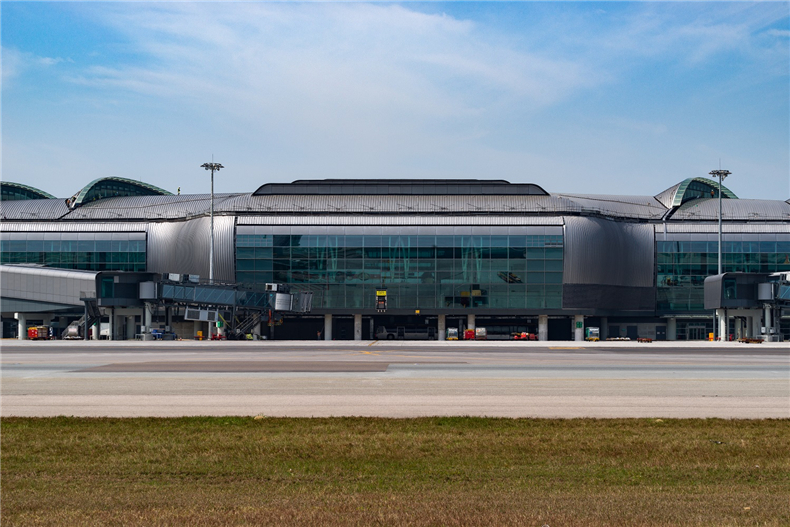 hk airport by Aedas 3