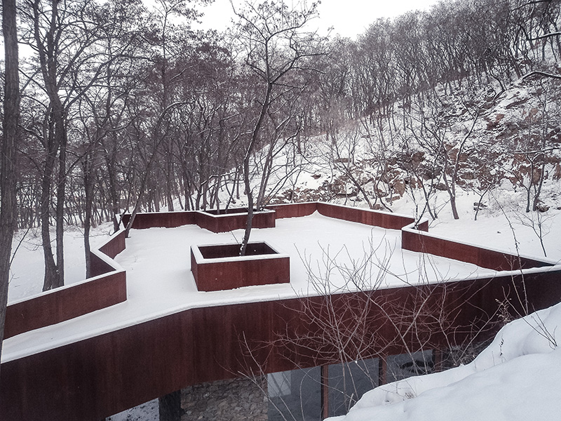 tao04-Roof terrace in snow