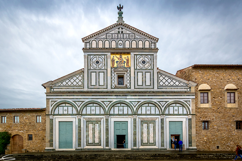 圣米尼亚托大殿